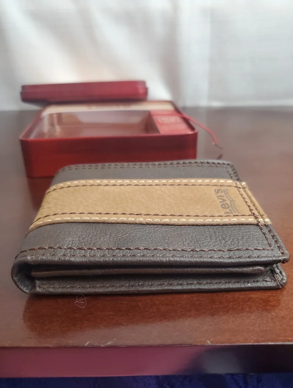 Vintage Levi's Men's Tan And Black Bi-fold Wallet NIB